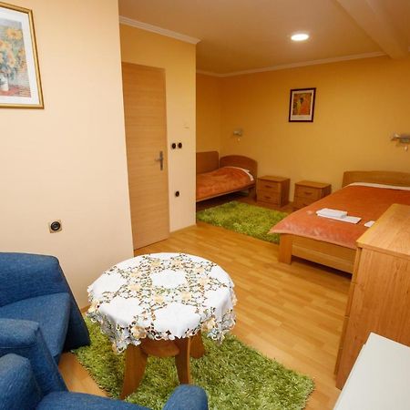 Guest House Mali Homtel Subotica Zewnętrze zdjęcie