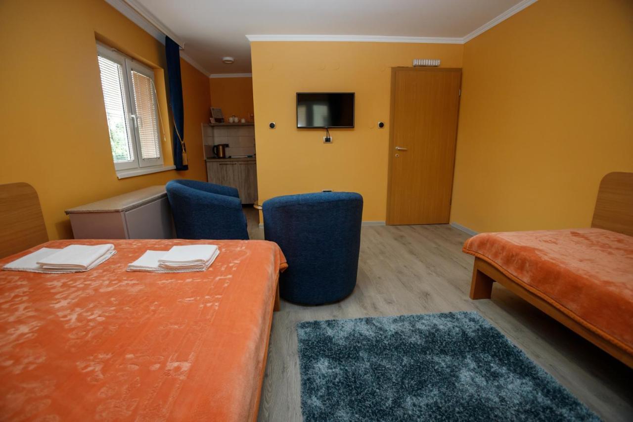 Guest House Mali Homtel Subotica Zewnętrze zdjęcie