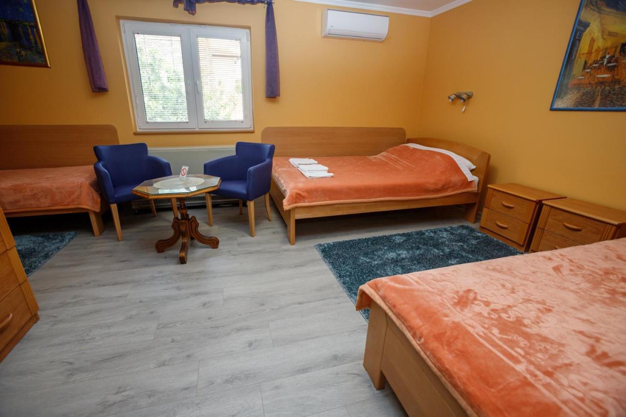 Guest House Mali Homtel Subotica Zewnętrze zdjęcie