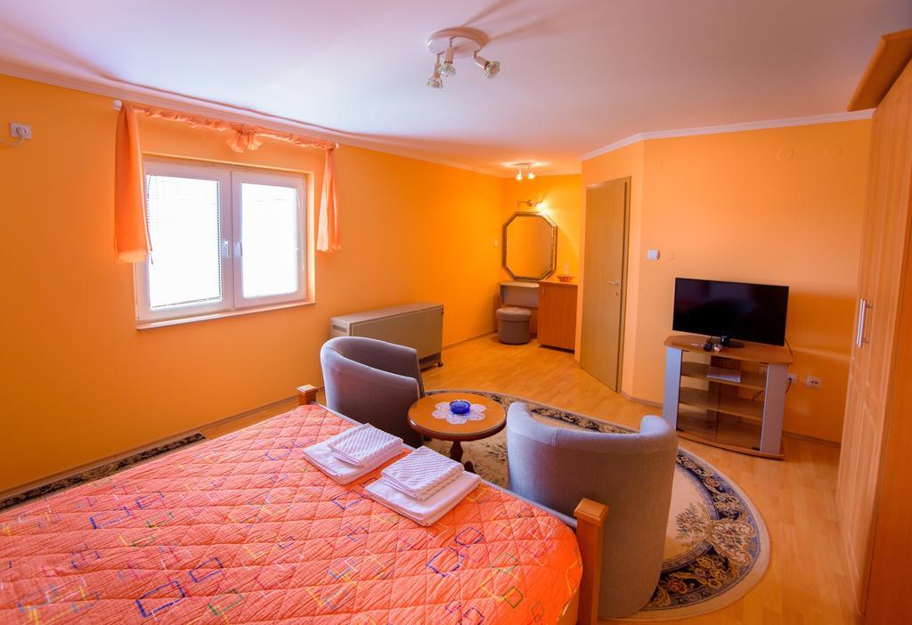 Guest House Mali Homtel Subotica Zewnętrze zdjęcie