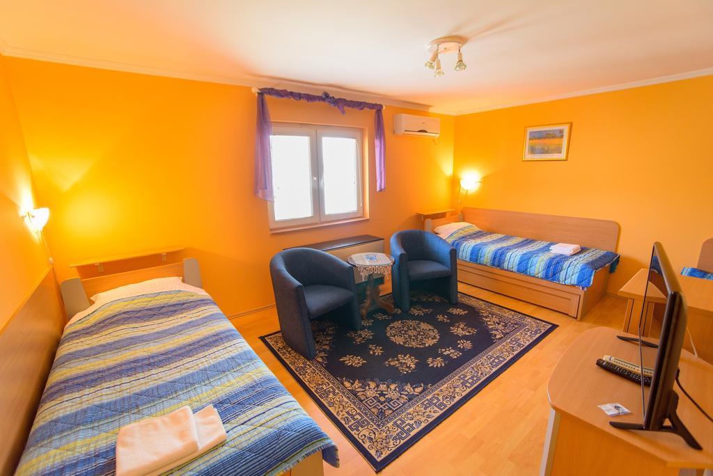 Guest House Mali Homtel Subotica Zewnętrze zdjęcie